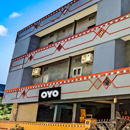 Hotel O Lavish Stay Sururnagar Zewnętrze zdjęcie