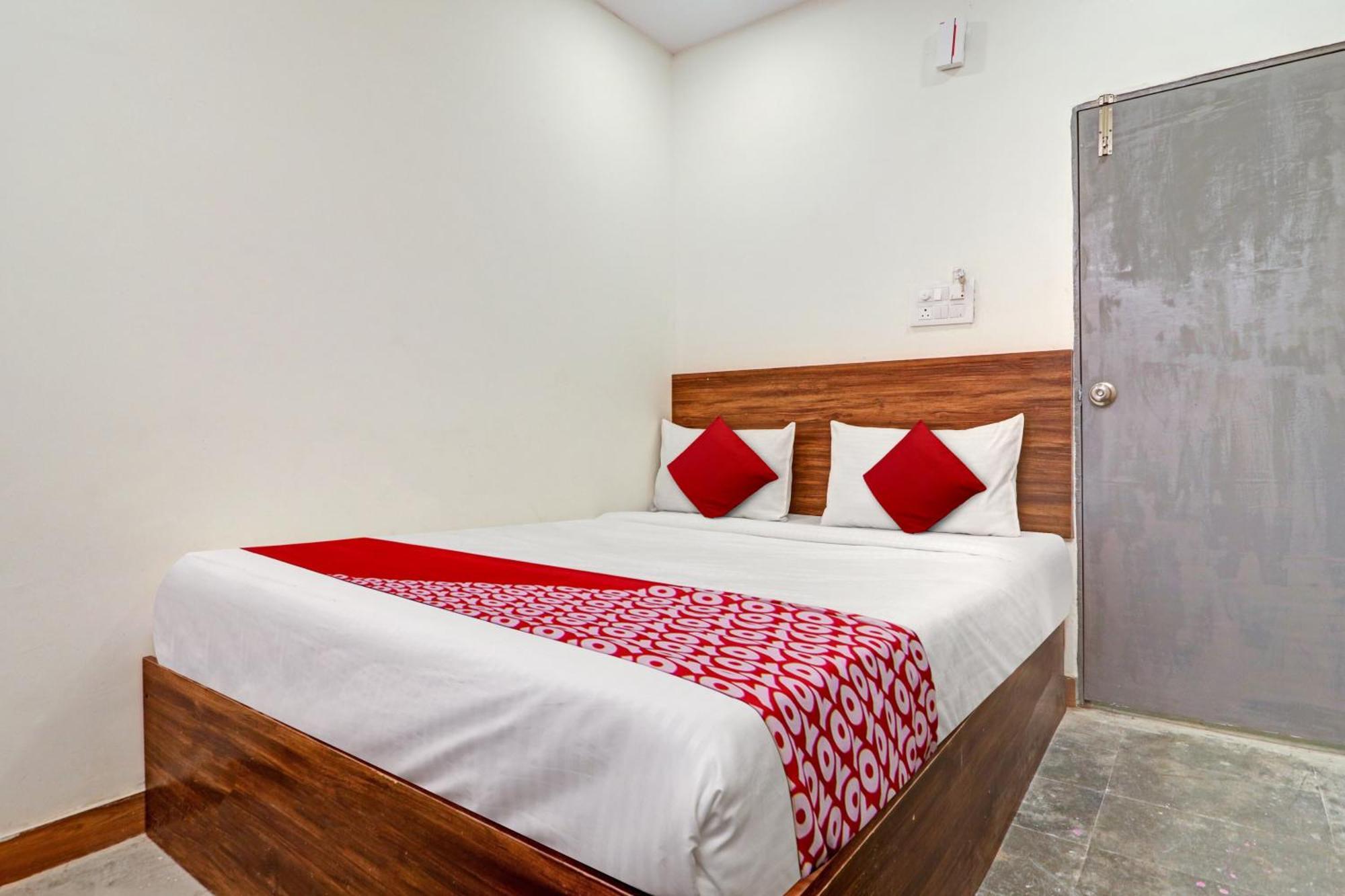 Hotel O Lavish Stay Sururnagar Zewnętrze zdjęcie