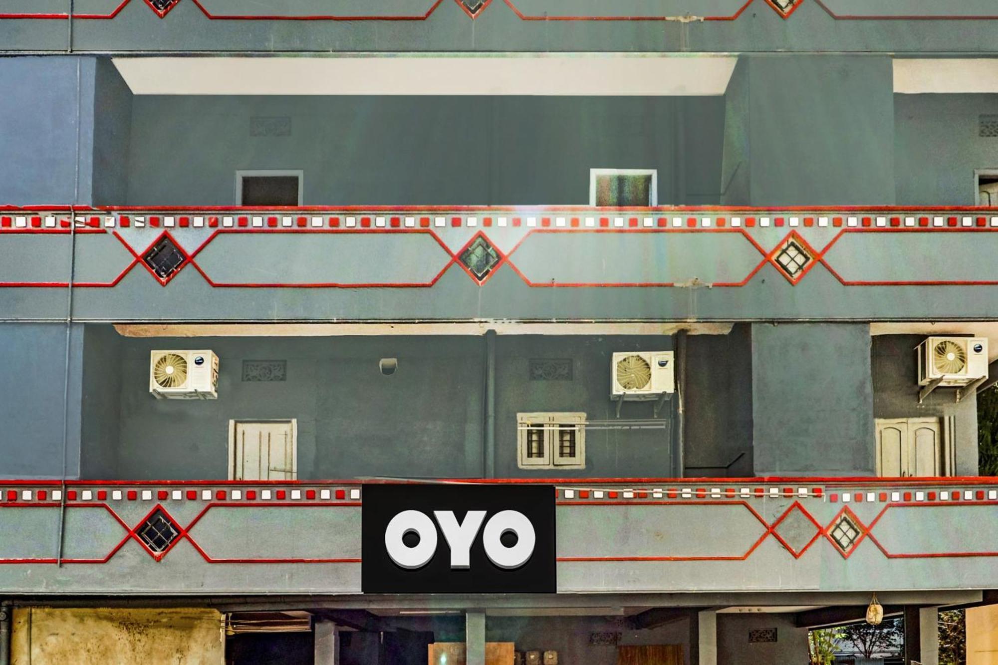 Hotel O Lavish Stay Sururnagar Zewnętrze zdjęcie