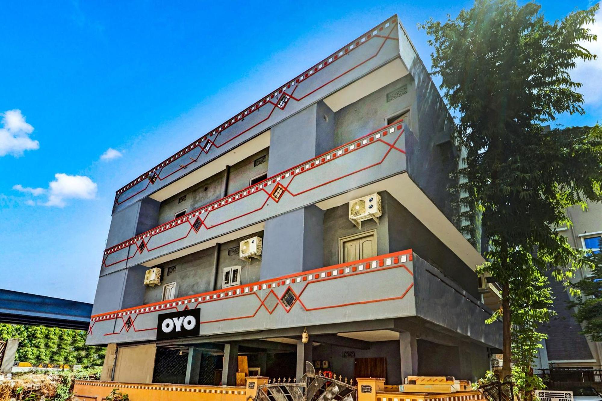 Hotel O Lavish Stay Sururnagar Zewnętrze zdjęcie
